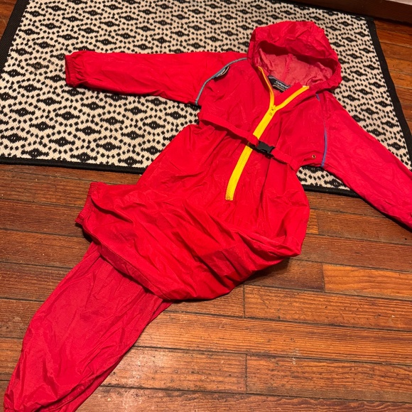 Vibrant RARE Carapacho locally made (Portola Valley, CA) USA rain suit kids 4T-5